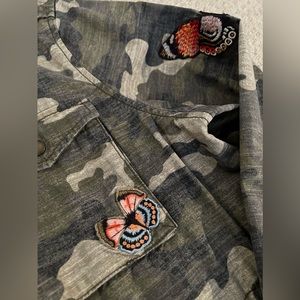 CAMO + BUTTERFLY PATCH JACKET